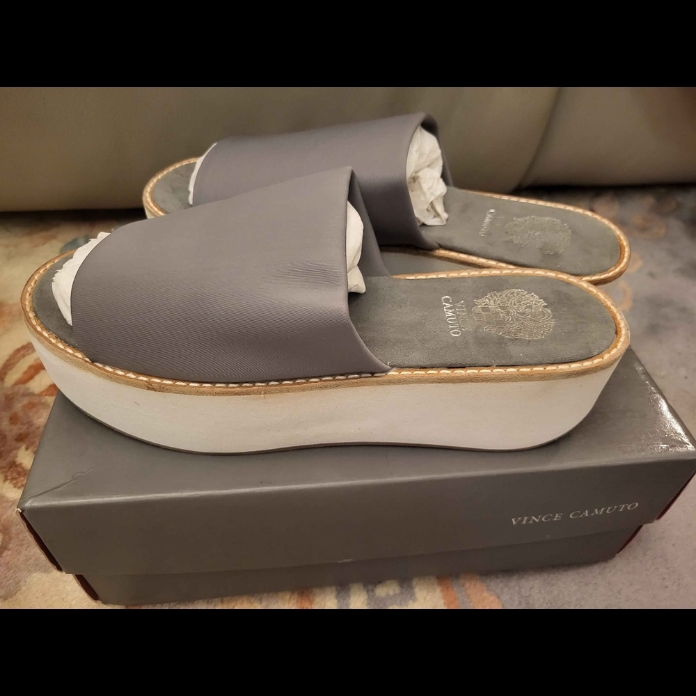 Vince Camuto Blake Gray Sandals Sz 9